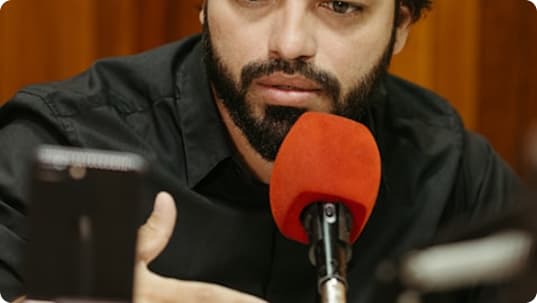 Florentien ends up in the water with her car!